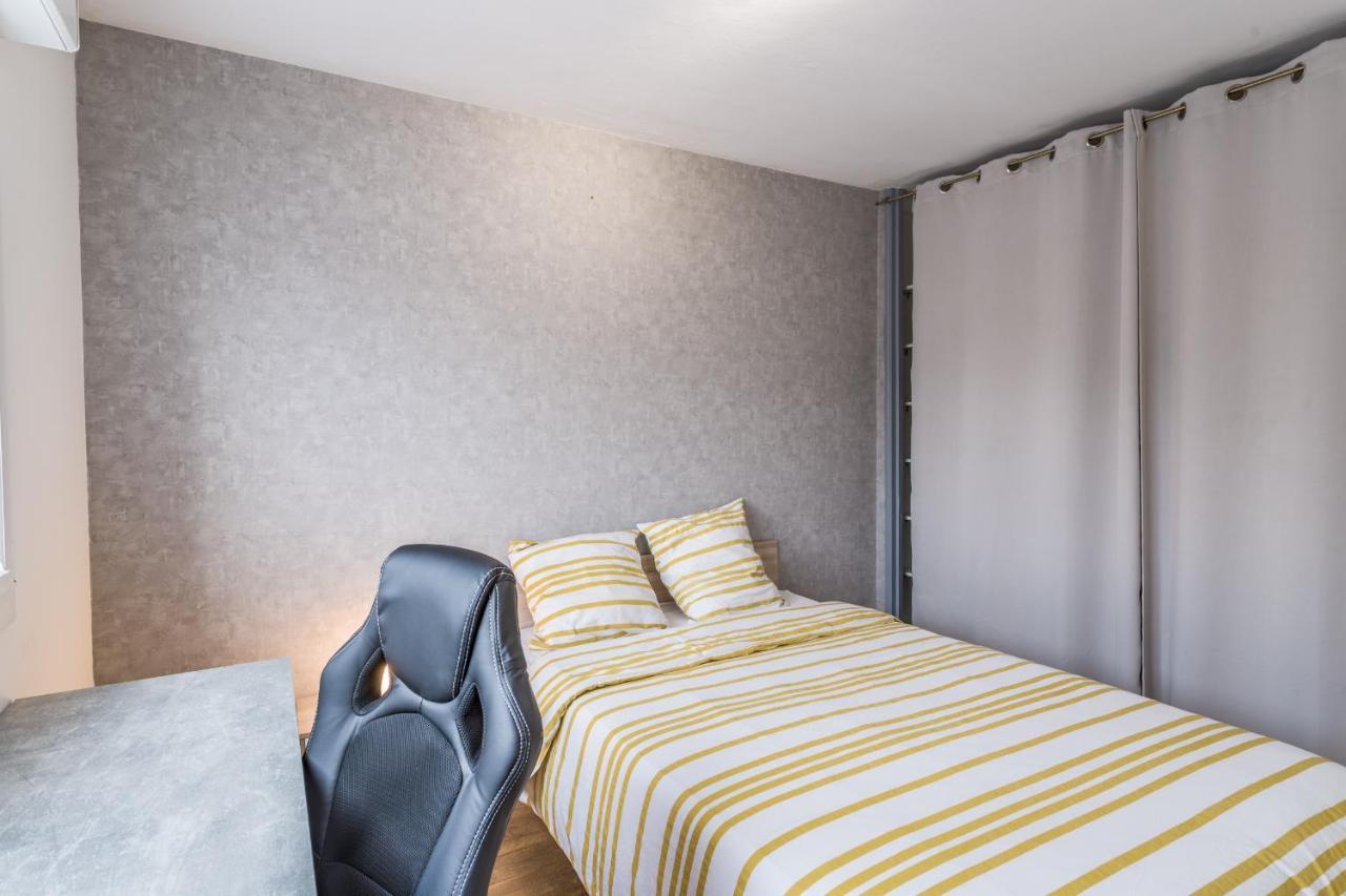 Spacieux Appartement - 6 Personnes - Parking Gratuit Saint-Andre-les-Vergers Bagian luar foto